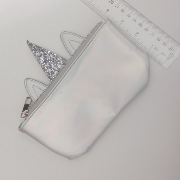 Unicorn cosmetic bag Iridescent sparkly unicorn cosmetic bag pencil bag Girlie - Picture 8 of 16
